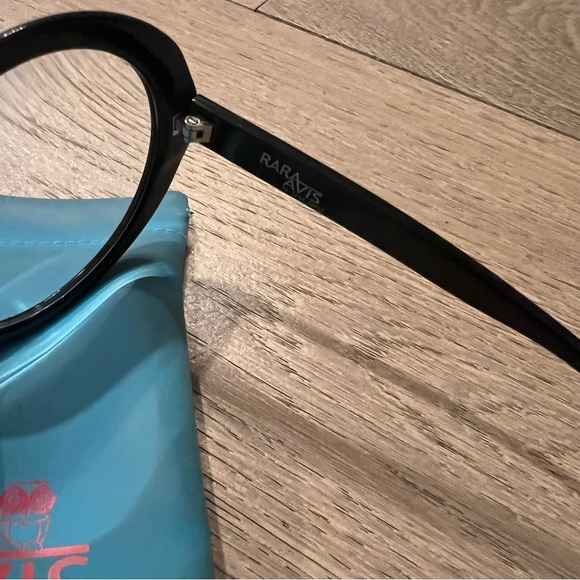 Iris Apfel Rara Avis Glasses - Picture 3 of 5